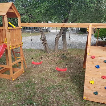 Apartmani Zoric Vodice Eksteriør billede