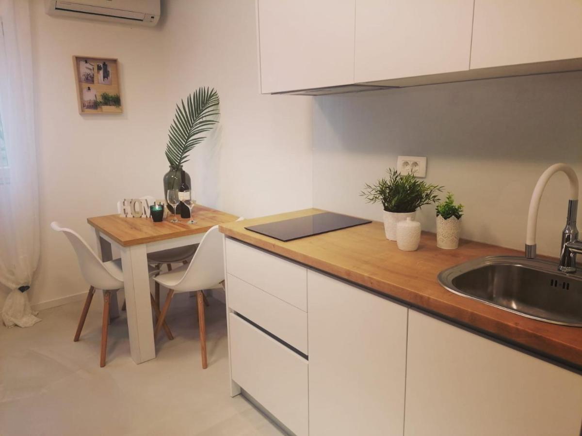 Apartmani Zoric Vodice Værelse billede