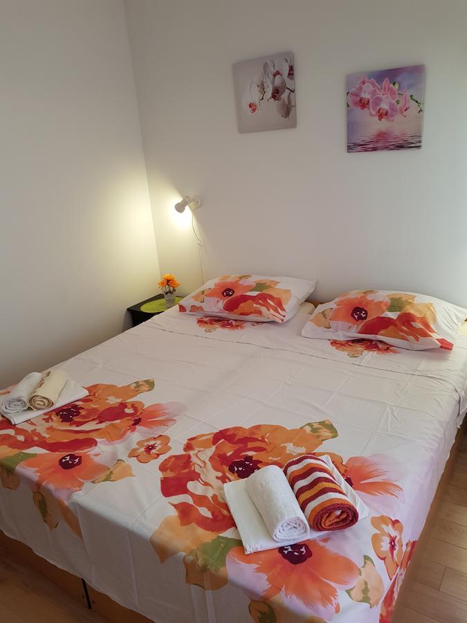 Apartmani Zoric Vodice Eksteriør billede