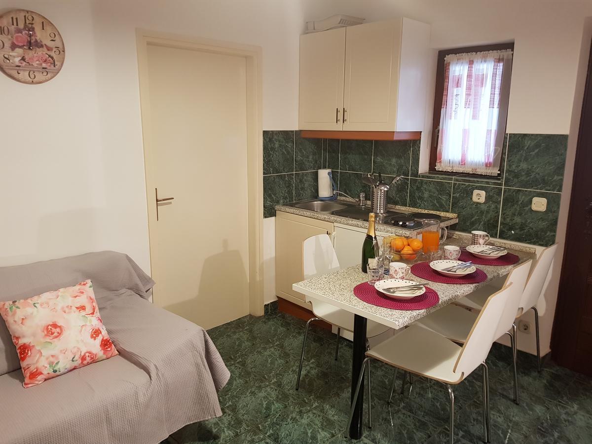 Apartmani Zoric Vodice Eksteriør billede