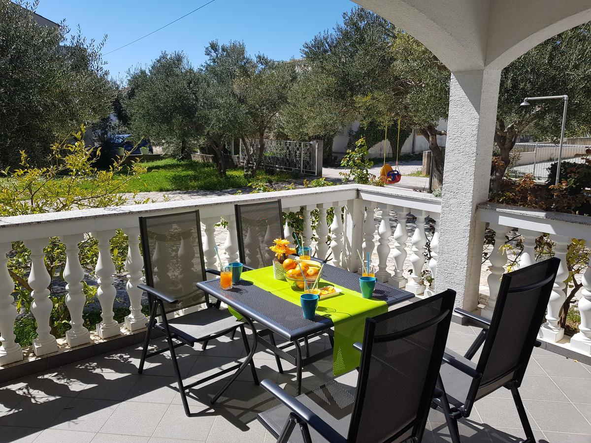Apartmani Zoric Vodice Eksteriør billede