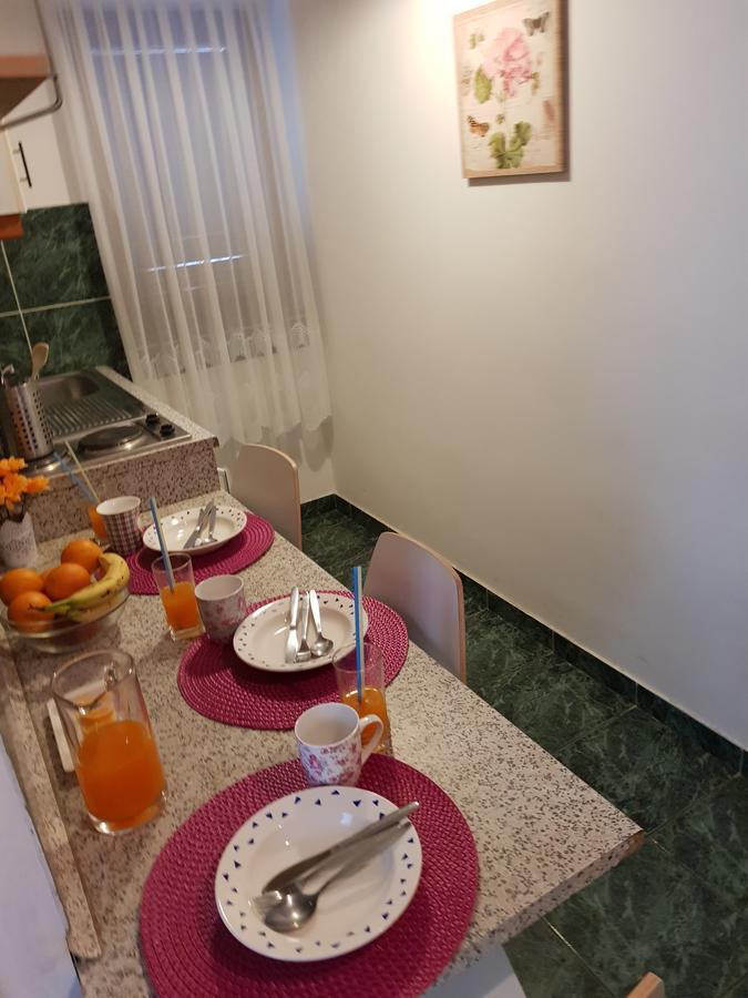 Apartmani Zoric Vodice Eksteriør billede