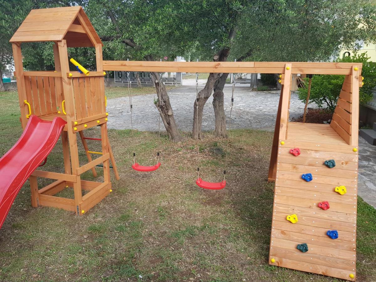Apartmani Zoric Vodice Eksteriør billede